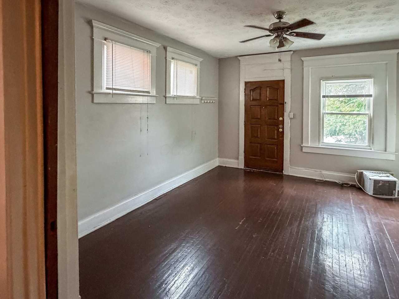414 E 14th Ave - Photo 3 of 11