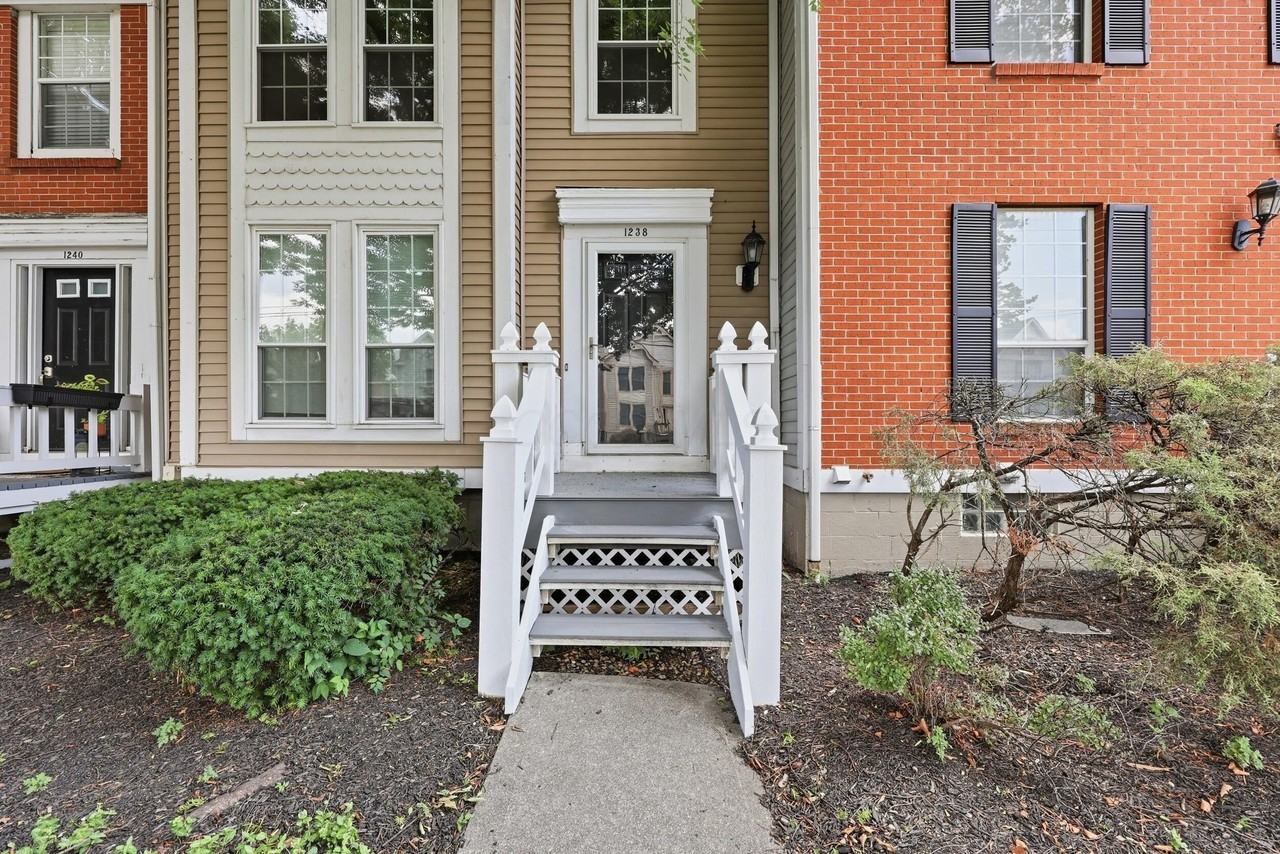 1238 Michigan Ave - Photo 2 of 29