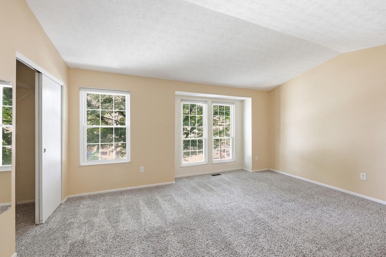 1238 Michigan Ave - Photo 7 of 29