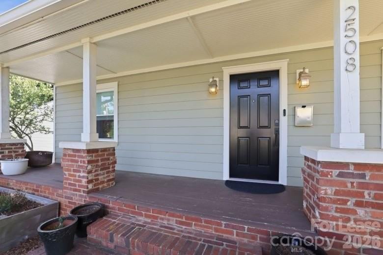 2508 Rozzelles Ferry Rd - Photo 7 of 34