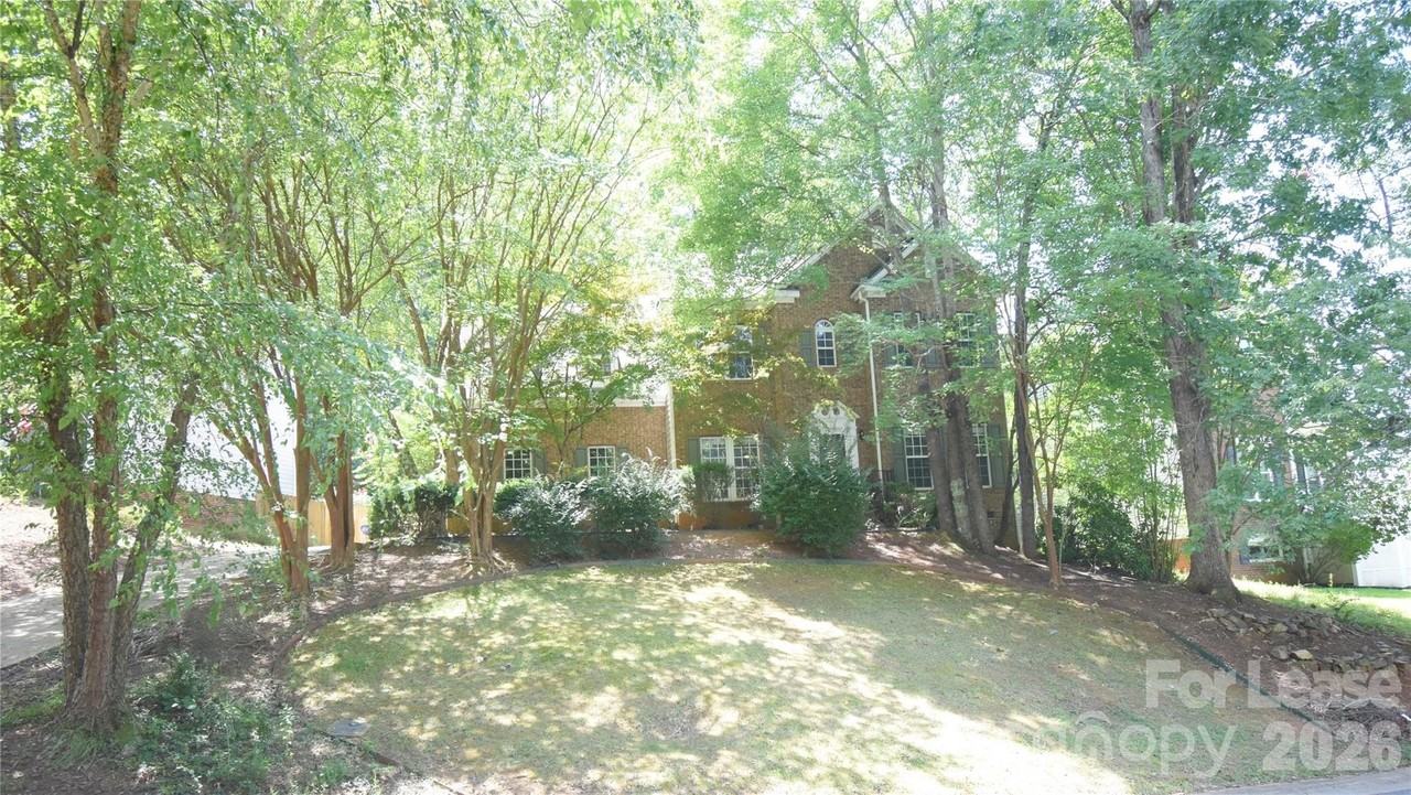 3704 Wind Ridge Pl - Photo 3 of 32