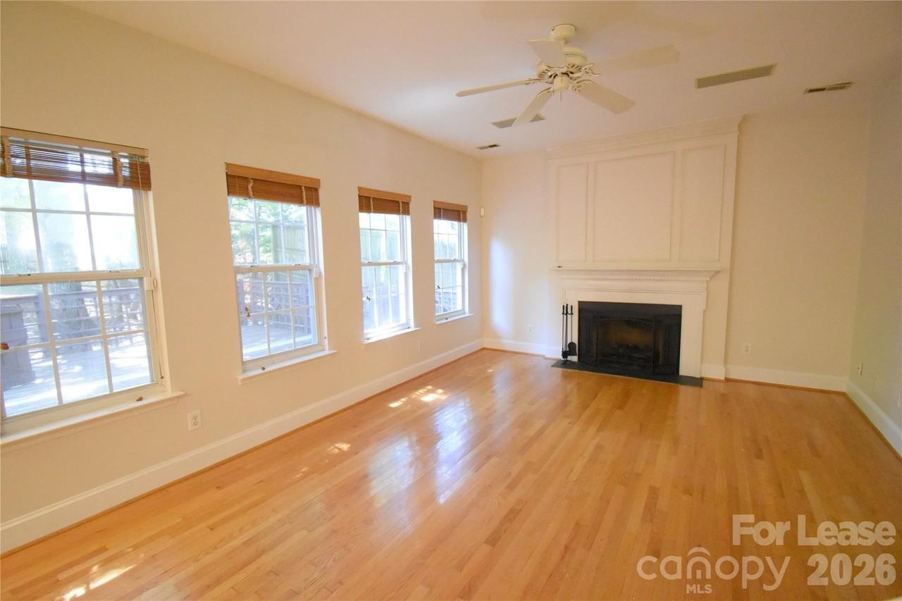 3704 Wind Ridge Pl - Photo 5 of 32