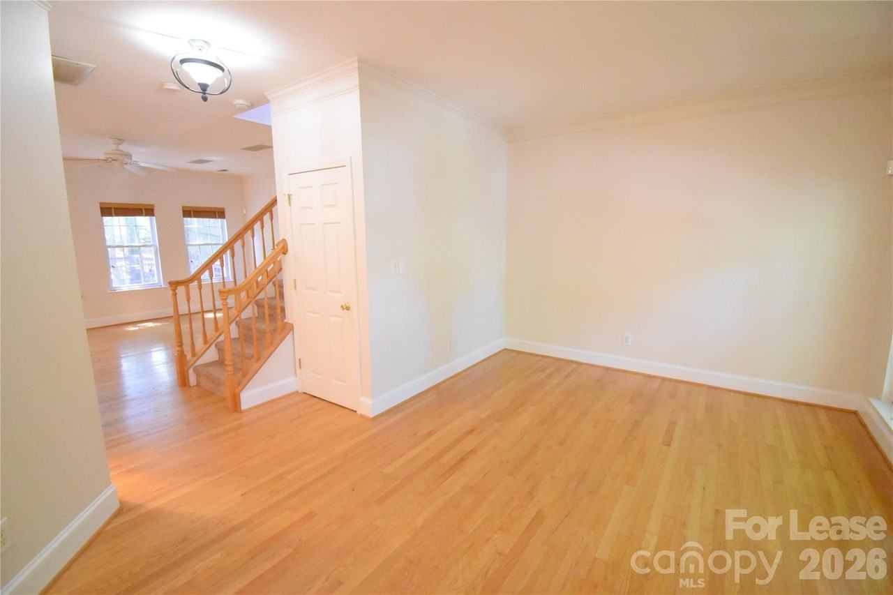 3704 Wind Ridge Pl - Photo 7 of 32
