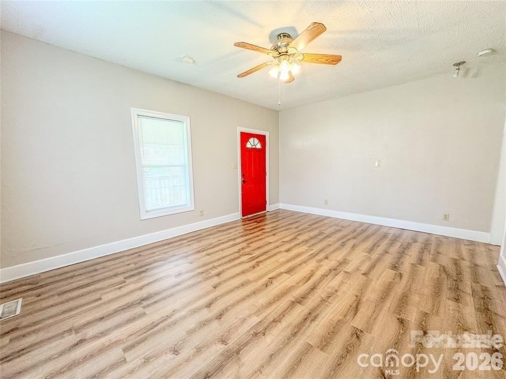 818 Grier St - Photo 4 of 13