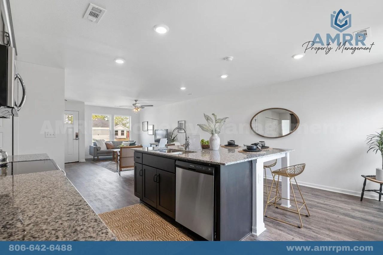 317 Golden Field Rd - Photo 3 of 15
