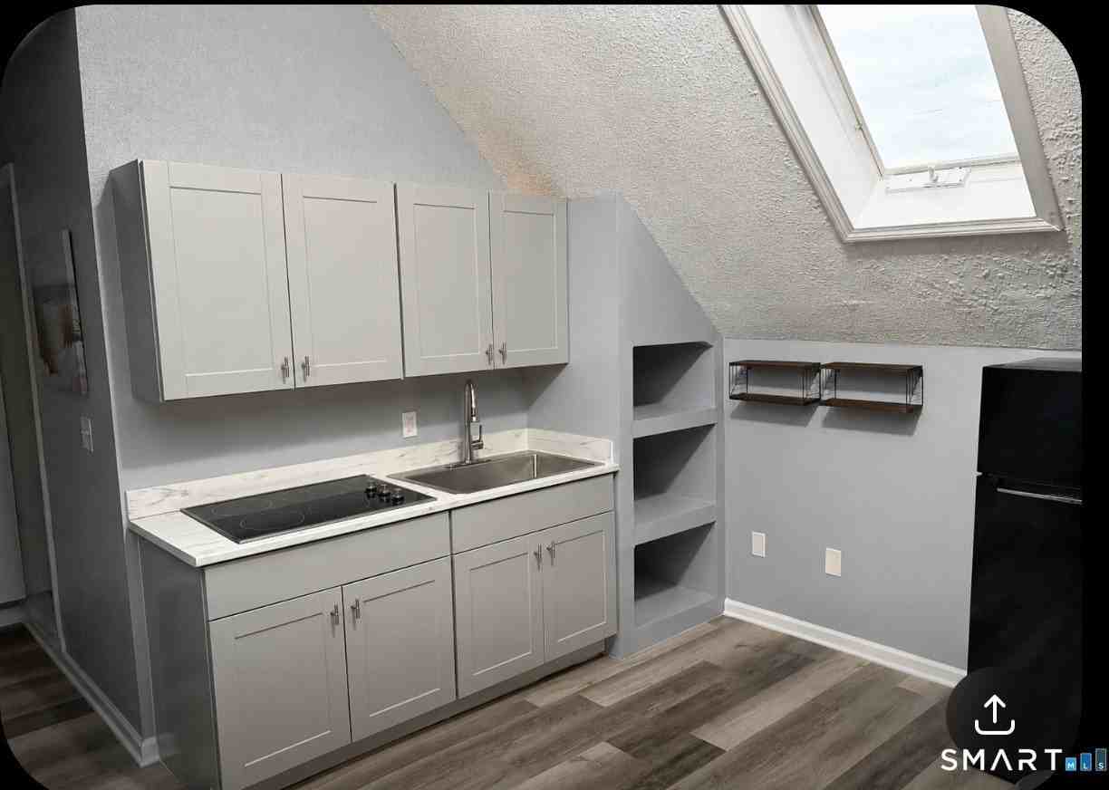 21 Pond Lily Ave #3 - Photo 5 of 11