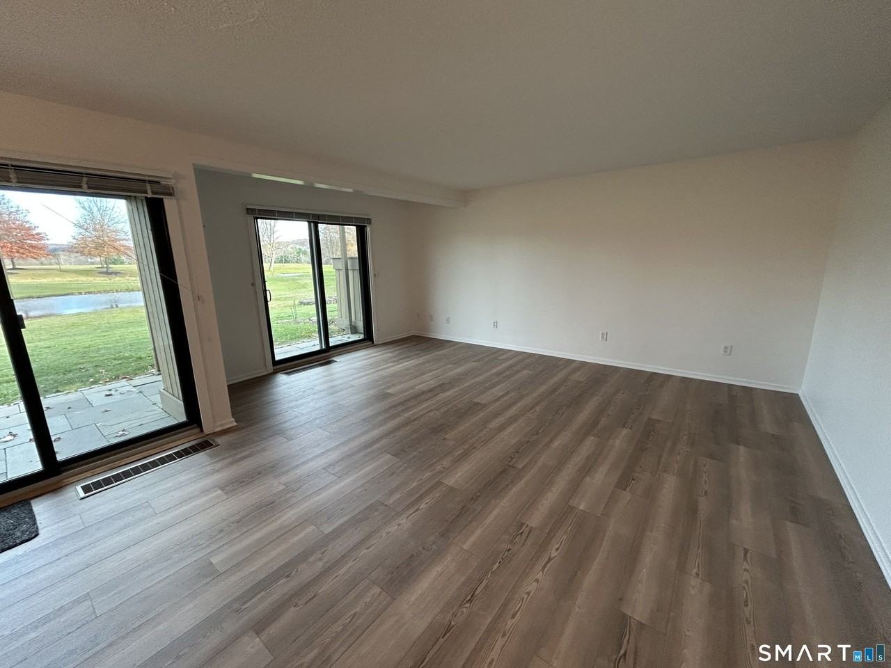 419 Heritage Vlg #B - Photo 7 of 40