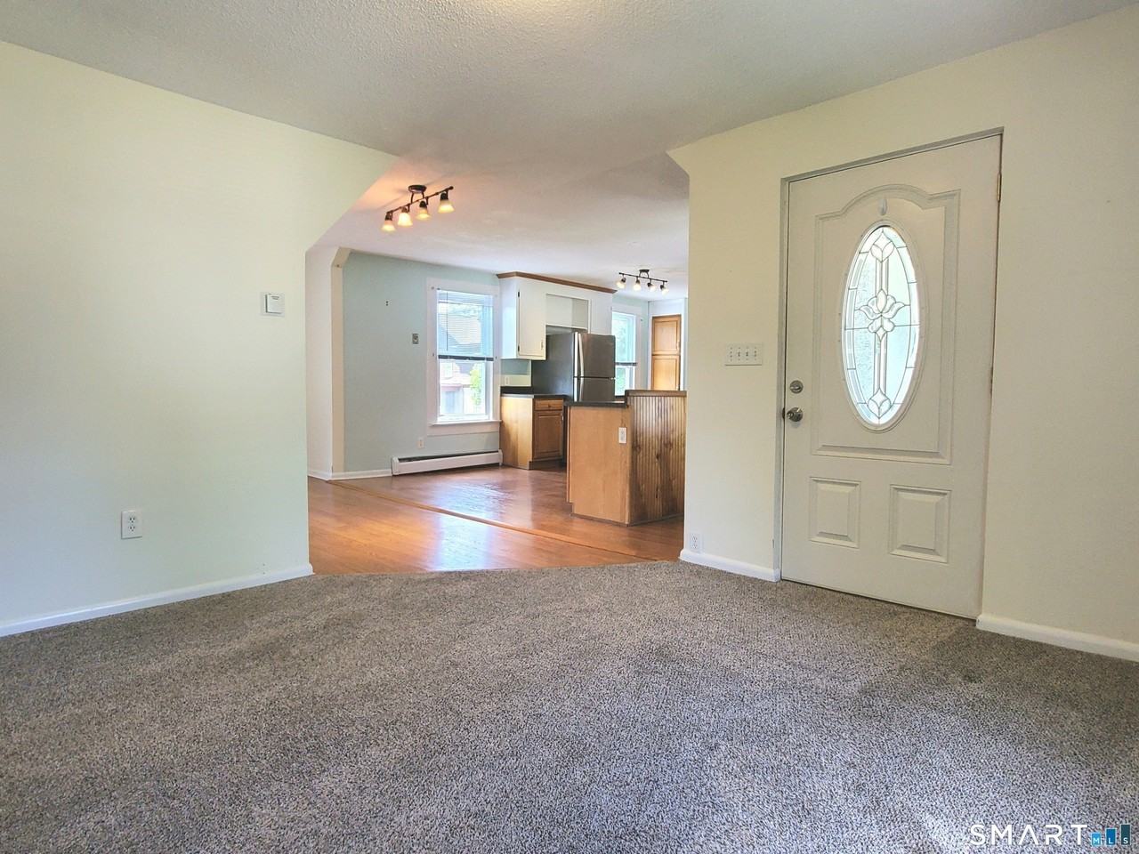 65 Elm St - Photo 4 of 17