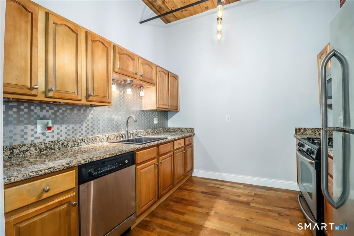 145 Canal St #110 - Photo 5 of 27