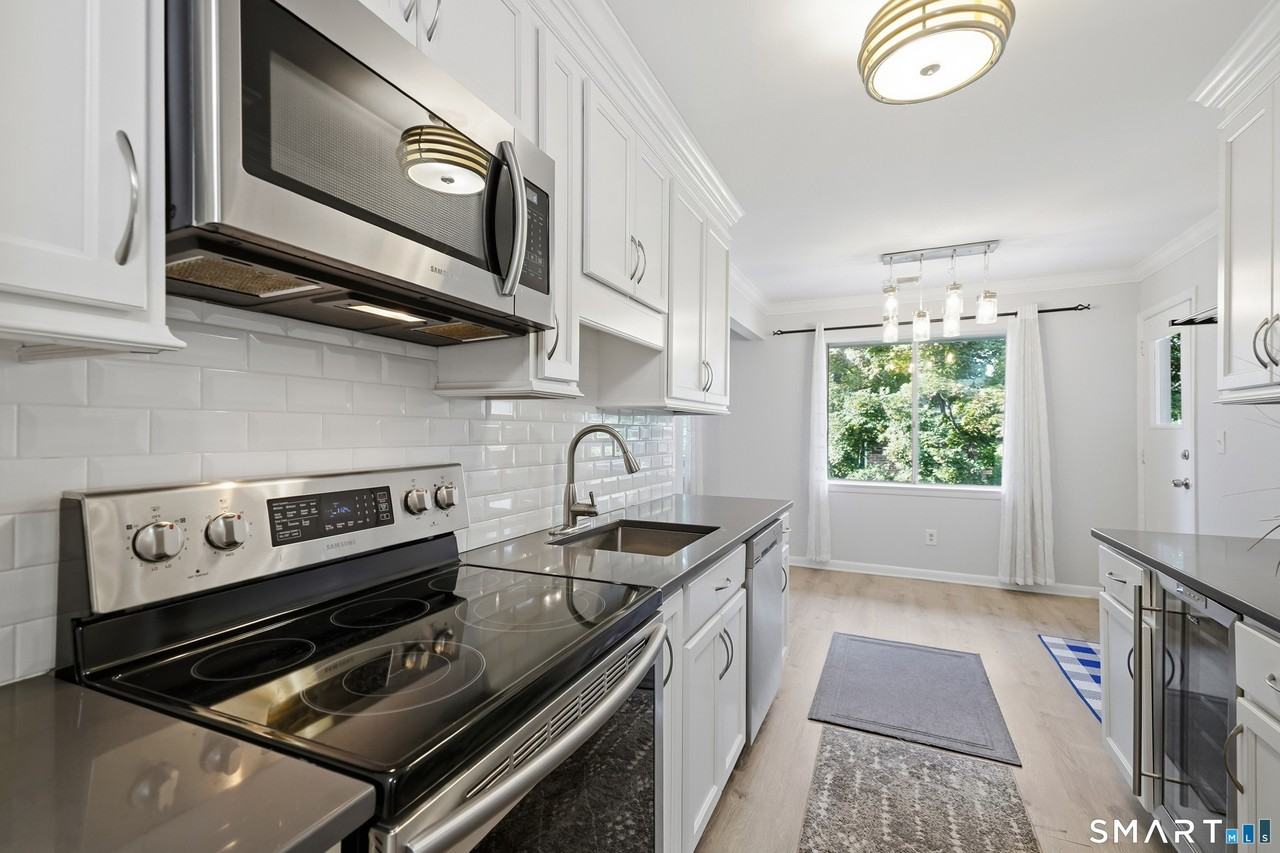 110 Southport Woods Drive #110 - Photo 5 of 22