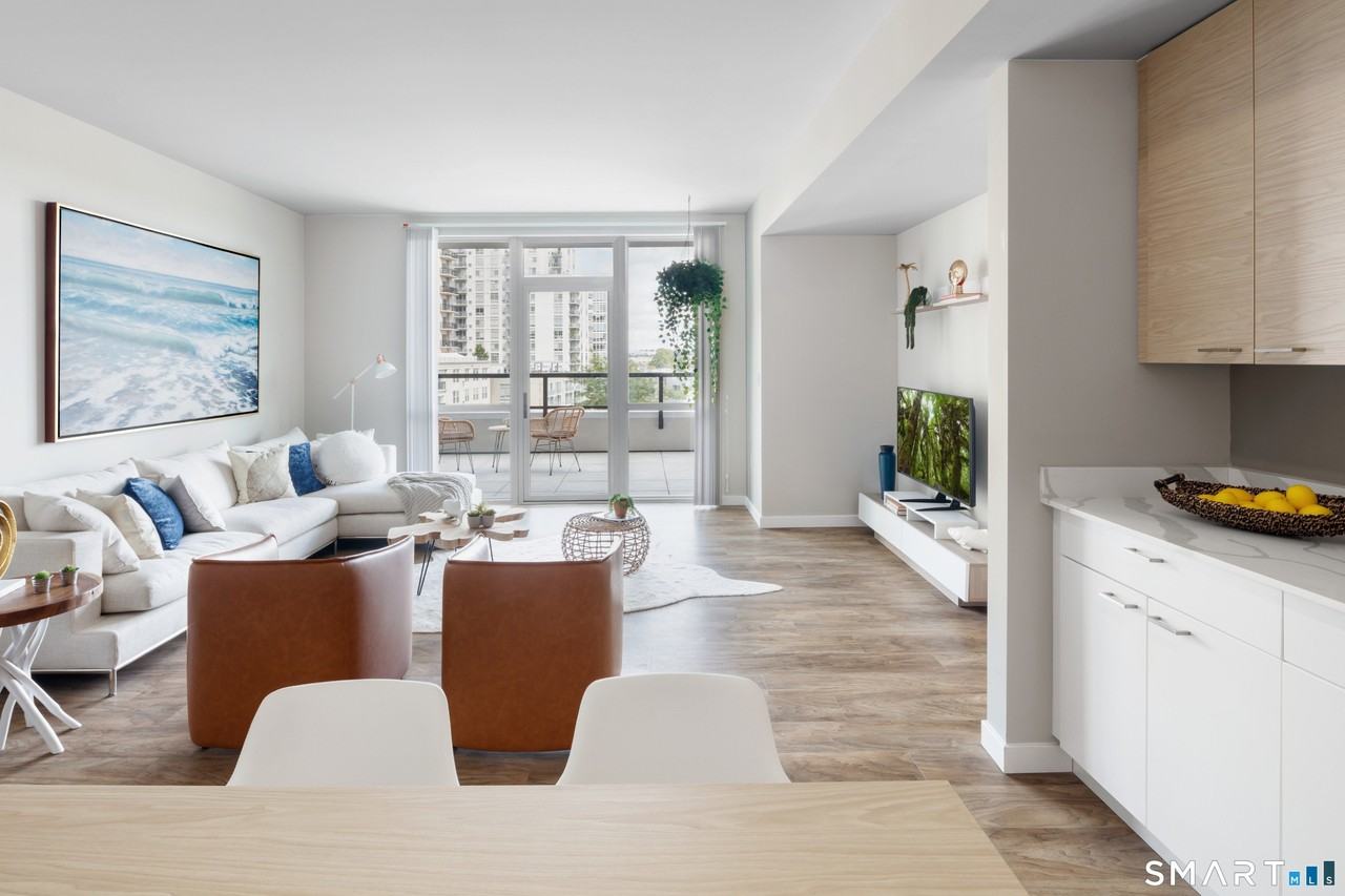 850 Pacific St #421 - Photo 6 of 18