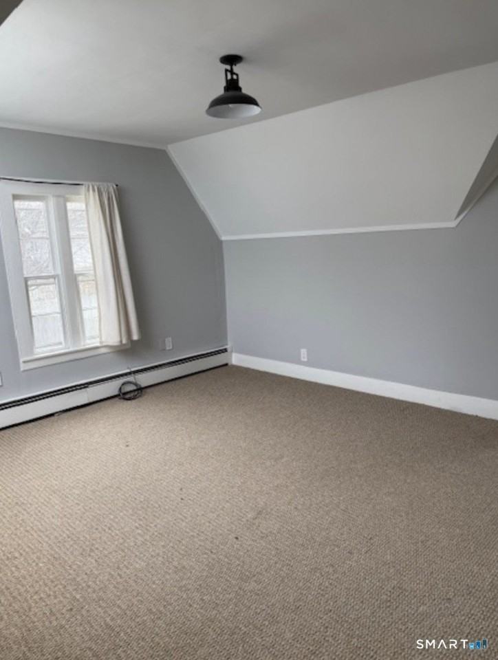 21 Broadway Avenue - Photo 4 of 12