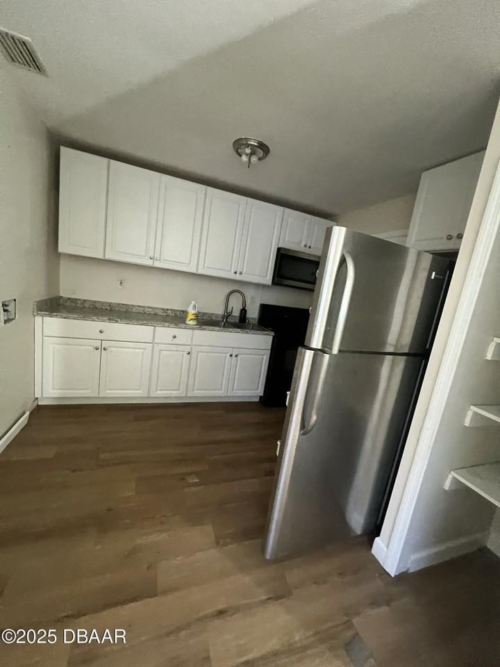536 Ruth St - Photo 6 of 10