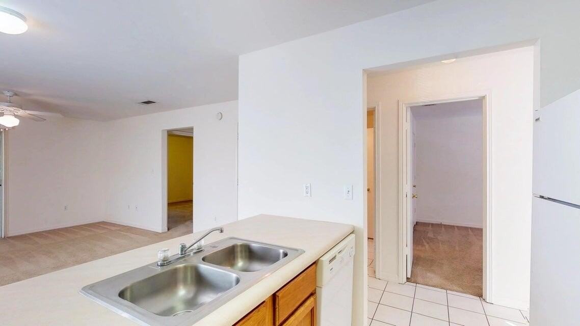895 Silverwood #3 - Photo 5 of 11