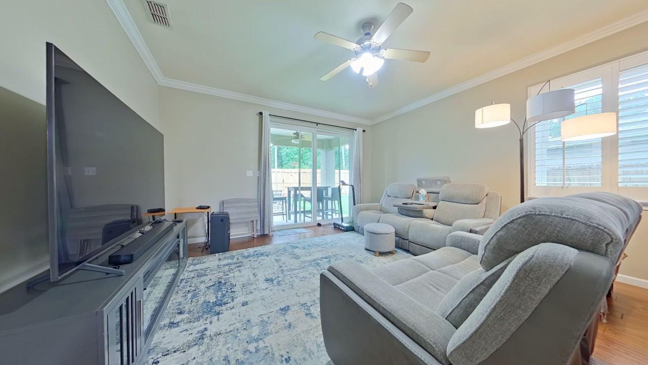 858 Solimar Way - Photo 3 of 15