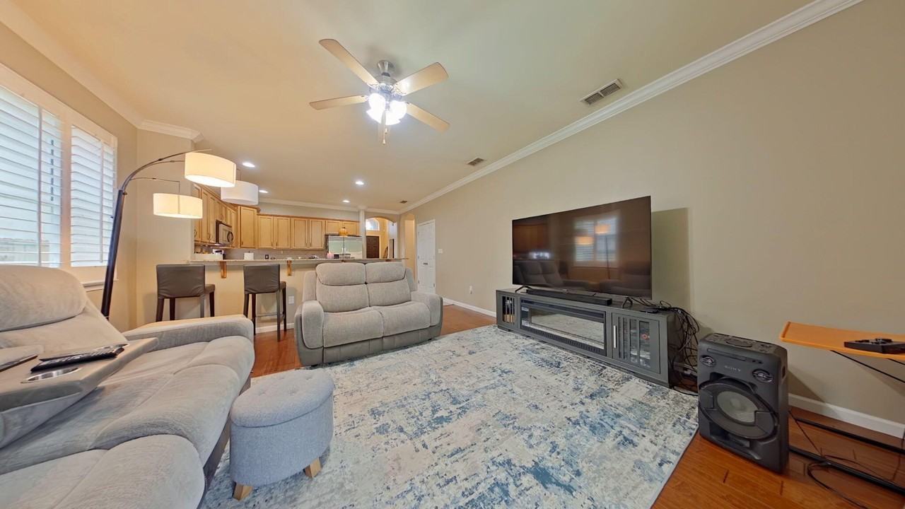 858 Solimar Way - Photo 4 of 15