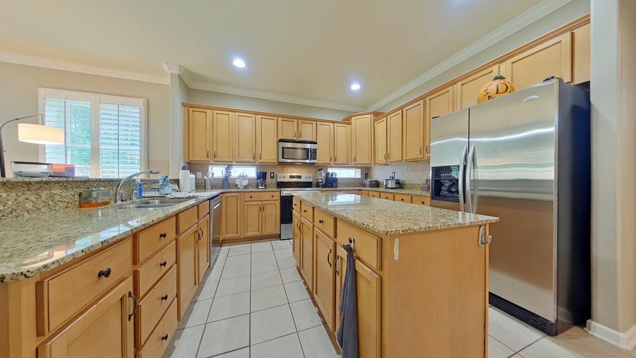 858 Solimar Way - Photo 6 of 15