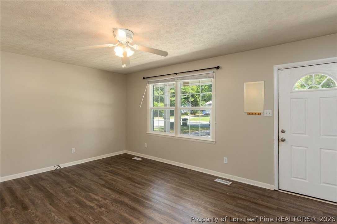 4727 Friar Ave - Photo 3 of 23