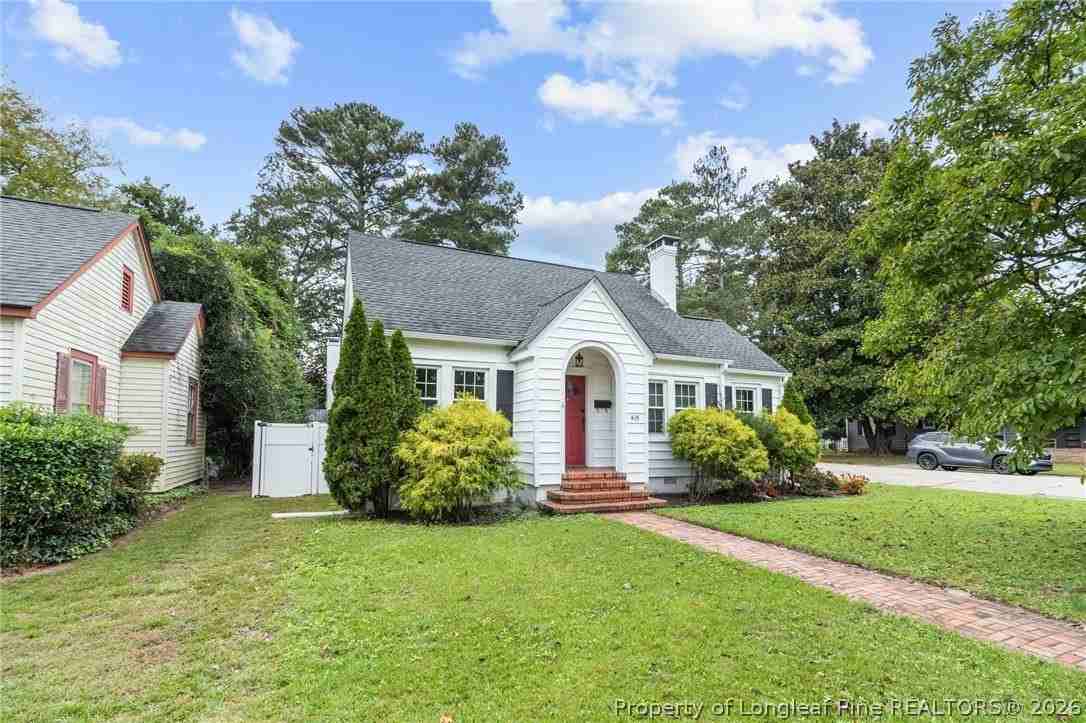 415 Cape Fear Ave - Photo 2 of 44