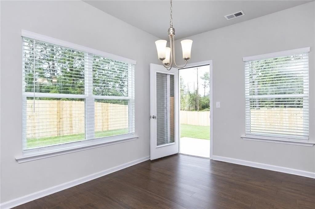 3370 Highbury Way - Photo 3 of 13