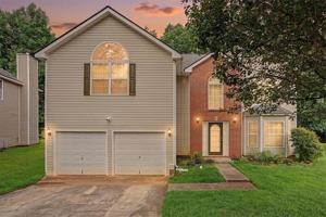 featured image of 1025 Balsam Wood Trl