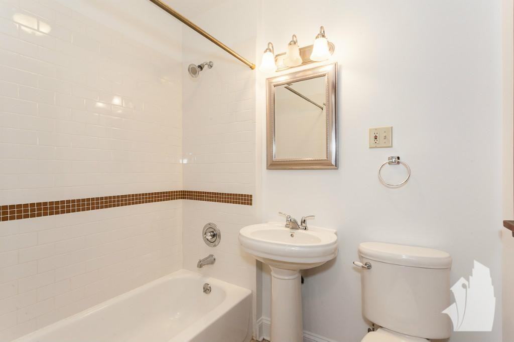 3047 W Logan Blvd #3047G - Photo 6 of 10