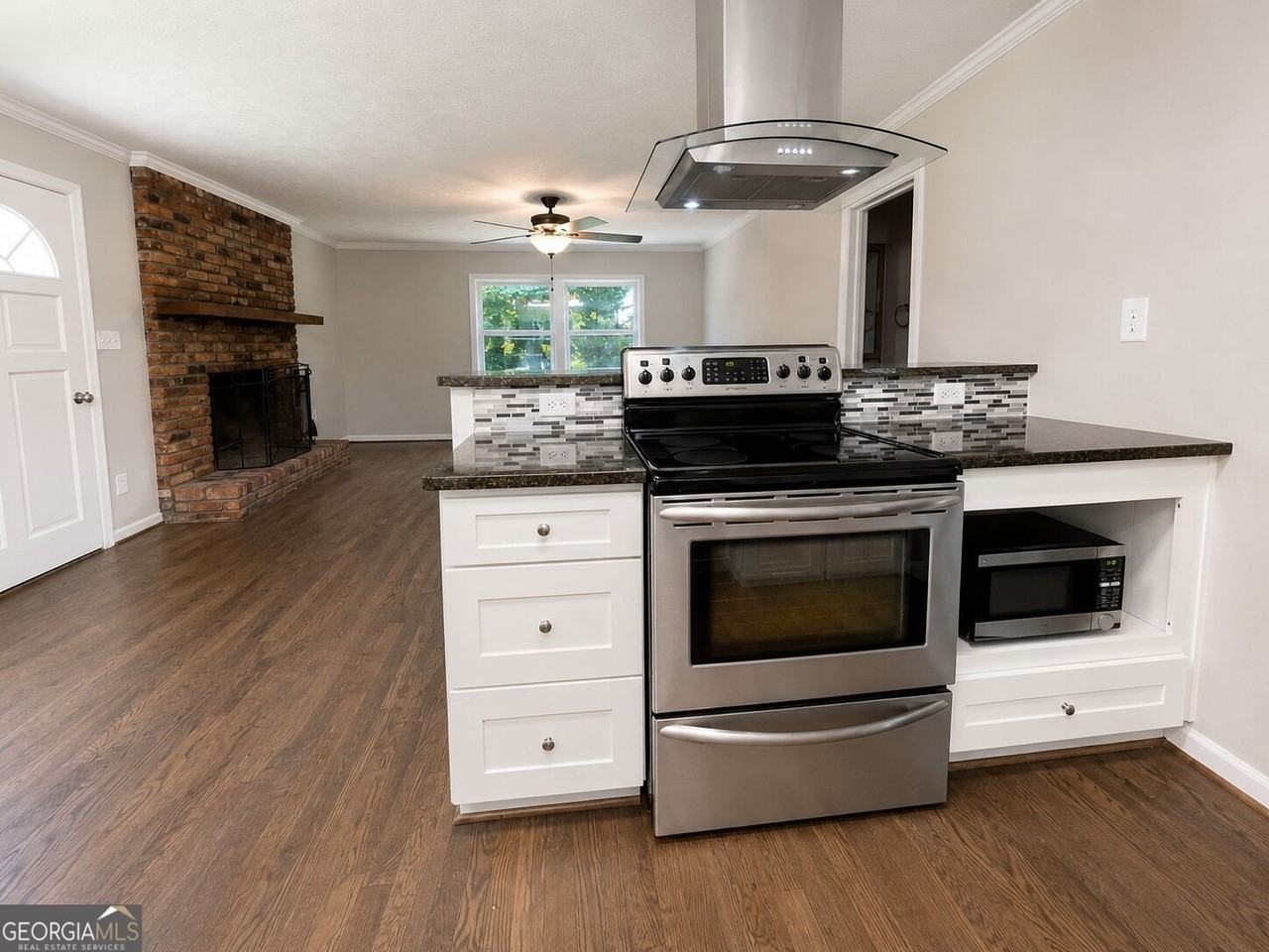 3148 Roberts Rd - Photo 7 of 19