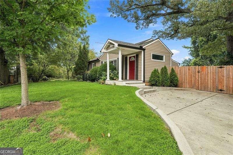 1911 Woodland Hills Ave Nw - Photo 2 of 25