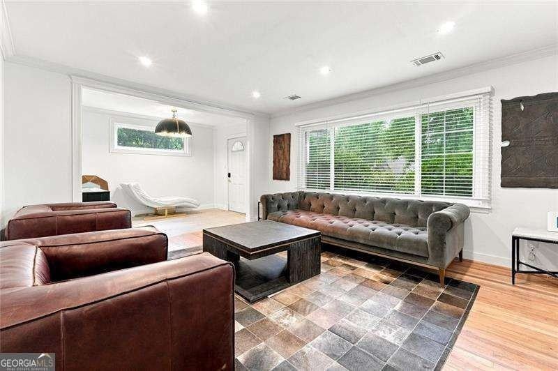 1911 Woodland Hills Ave Nw - Photo 7 of 25