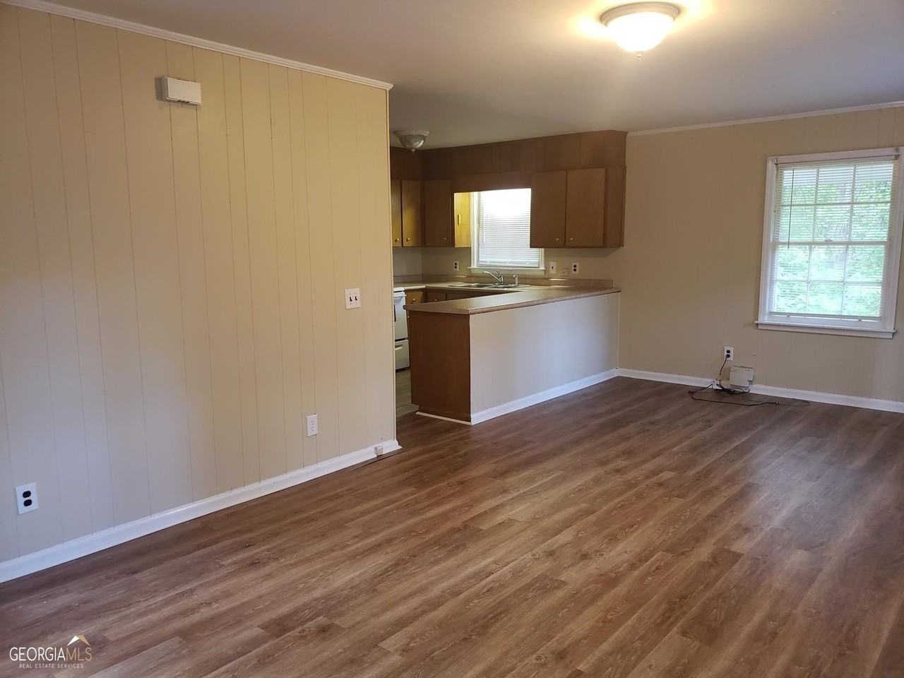 418 Country Club Rd - Photo 5 of 13