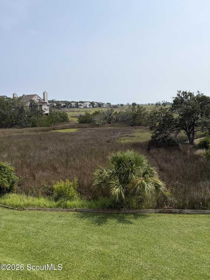206 N Windward Dr - Photo 3 of 13