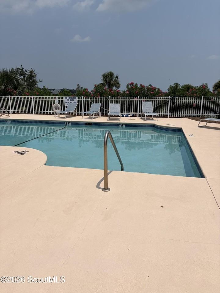 206 N Windward Dr - Photo 4 of 13