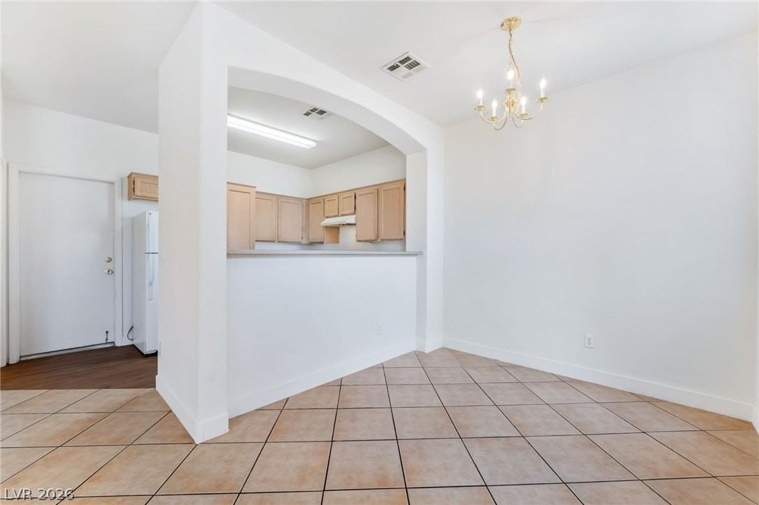 1310 Dusty Creek St - Photo 4 of 18