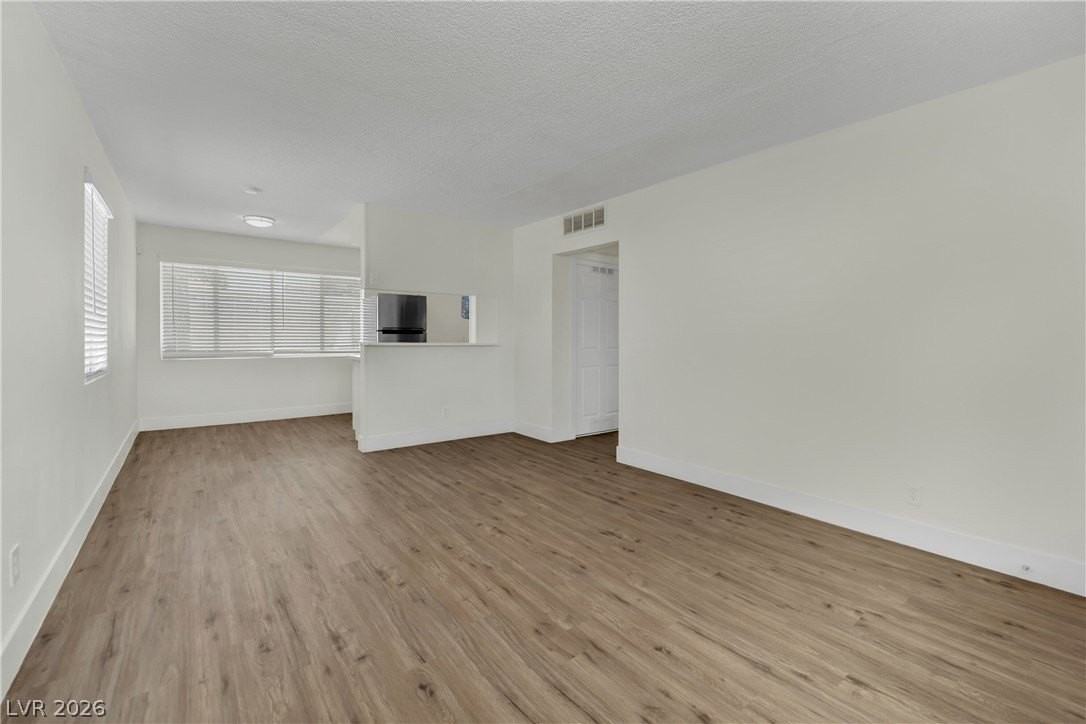 1304 Rexford Pl #1 - Photo 3 of 25