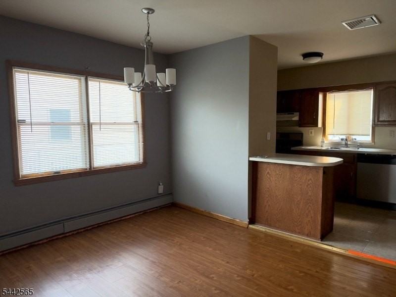 209 N 16th St - Photo 5 of 21