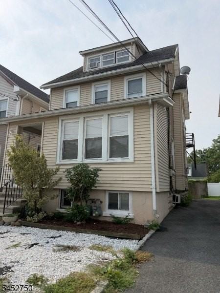 545 Newark Ave - Photo 2 of 20