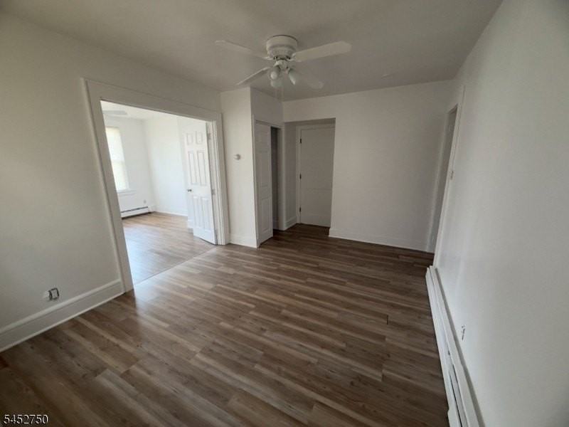 545 Newark Ave - Photo 4 of 20