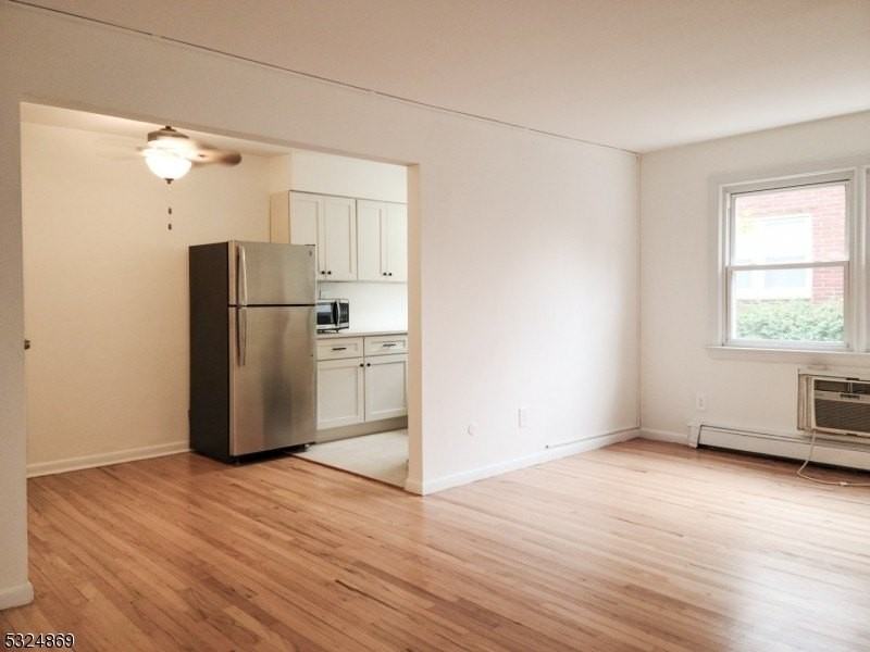 482 Joralemon St #C4 - Photo 3 of 9
