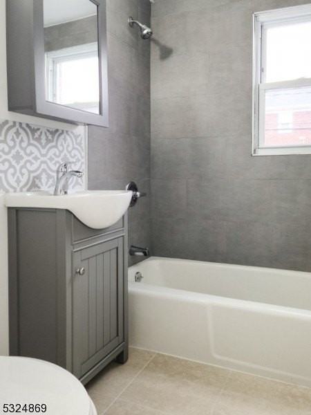 482 Joralemon St #C4 - Photo 4 of 9