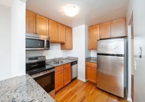W Bryn Mawr Ave & N Sheridan Rd - Photo 1 of 1