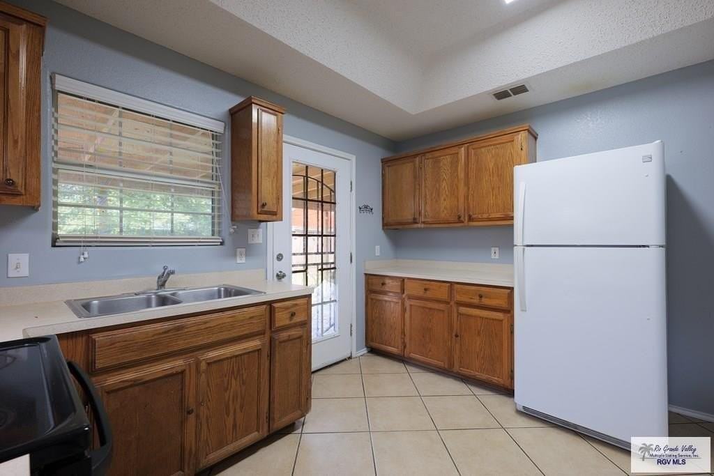 2804 Vienna St - Photo 6 of 22