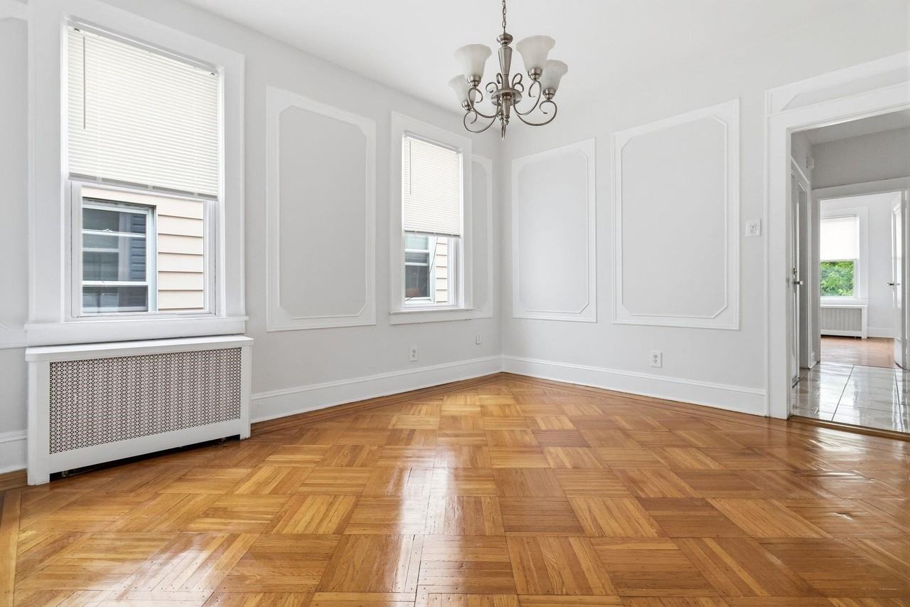 211 Mcadoo Ave - Photo 4 of 19
