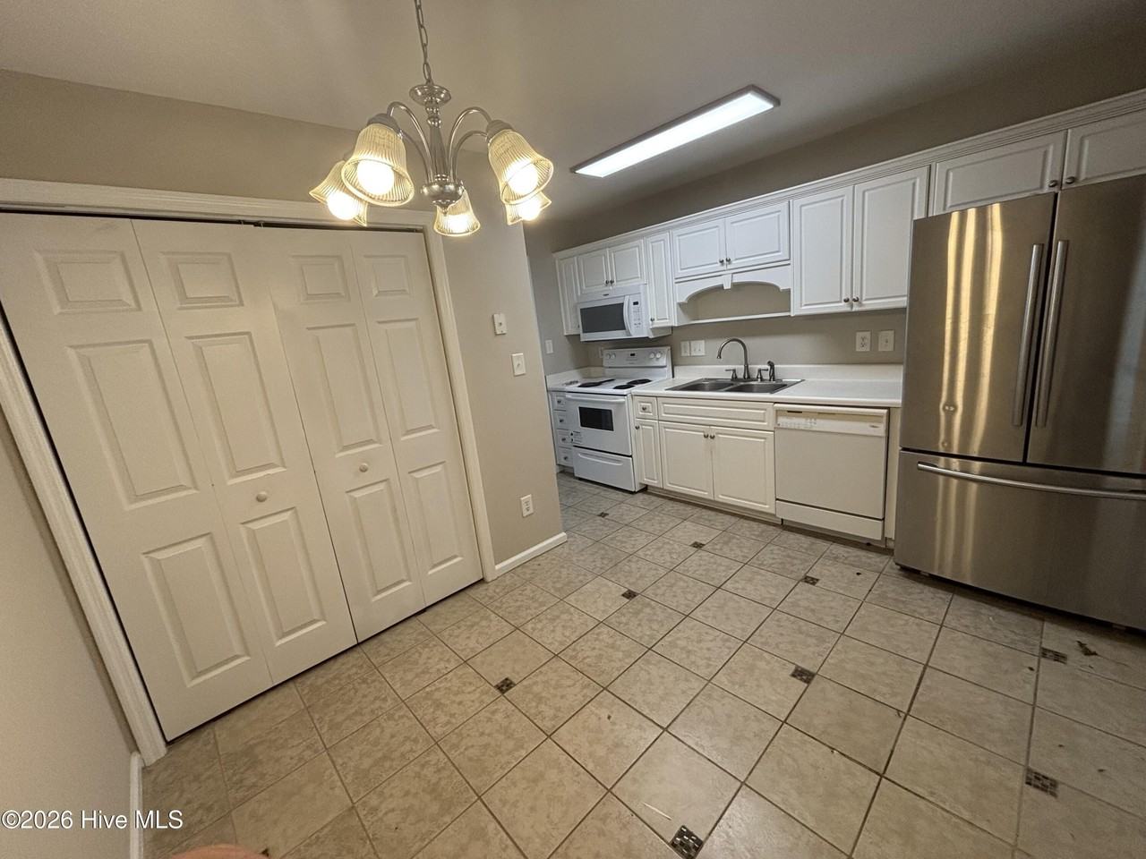 121 Brandimere Dr - Photo 3 of 12