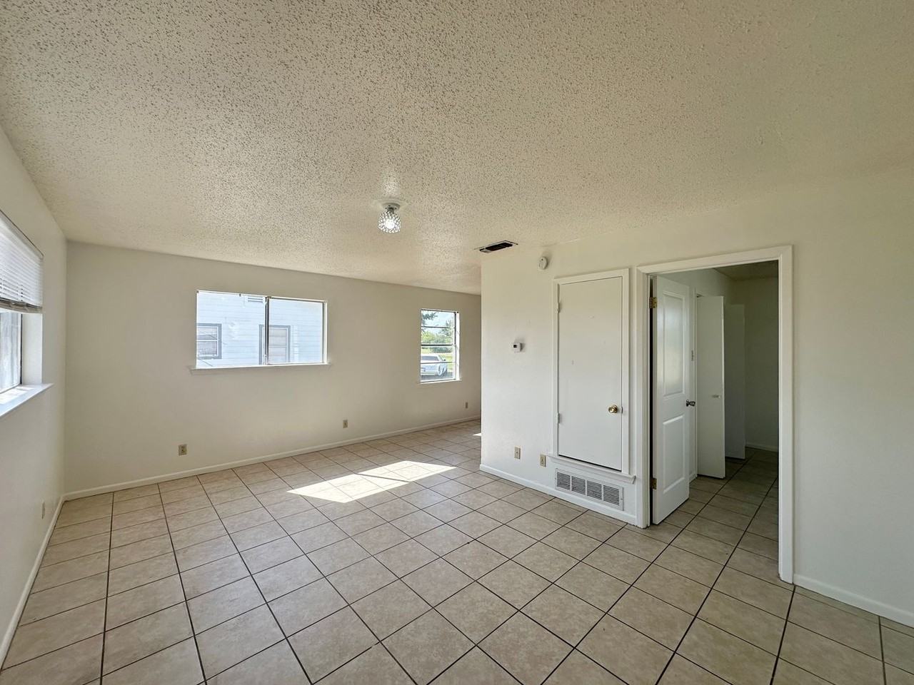 1313 W Stan Schlueter Loop - Photo 3 of 21
