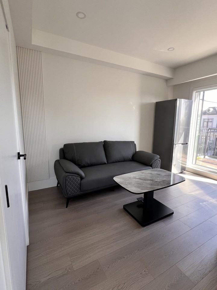 1509 West 61st Avenue - Photo 5 of 14
