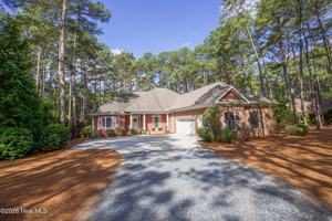 featured image of 16 Montrose Ct
