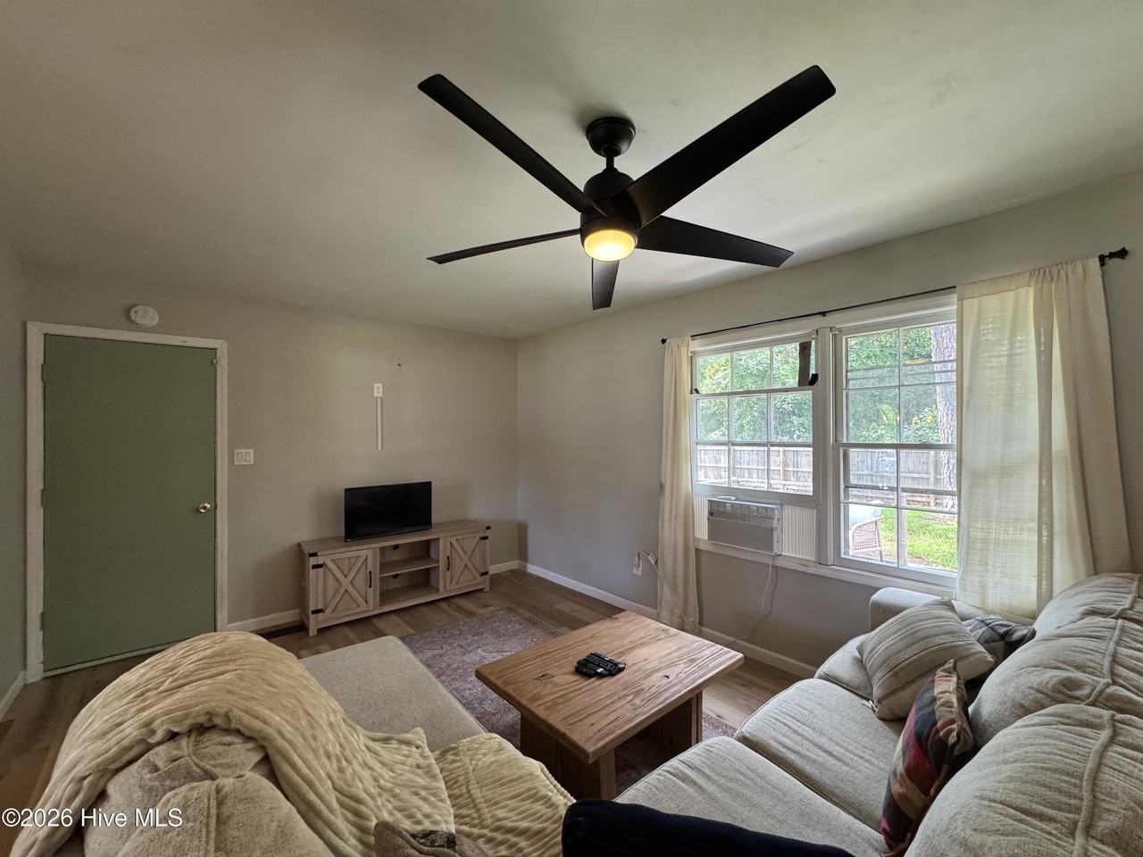 108 Ronny Ct - Photo 5 of 13