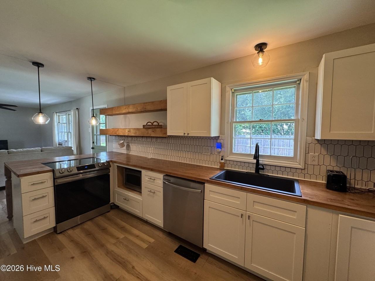 108 Ronny Ct - Photo 7 of 13