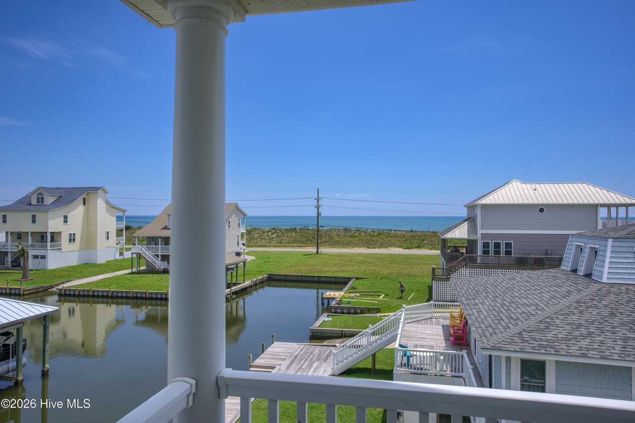 306 Marina Way - Photo 5 of 50