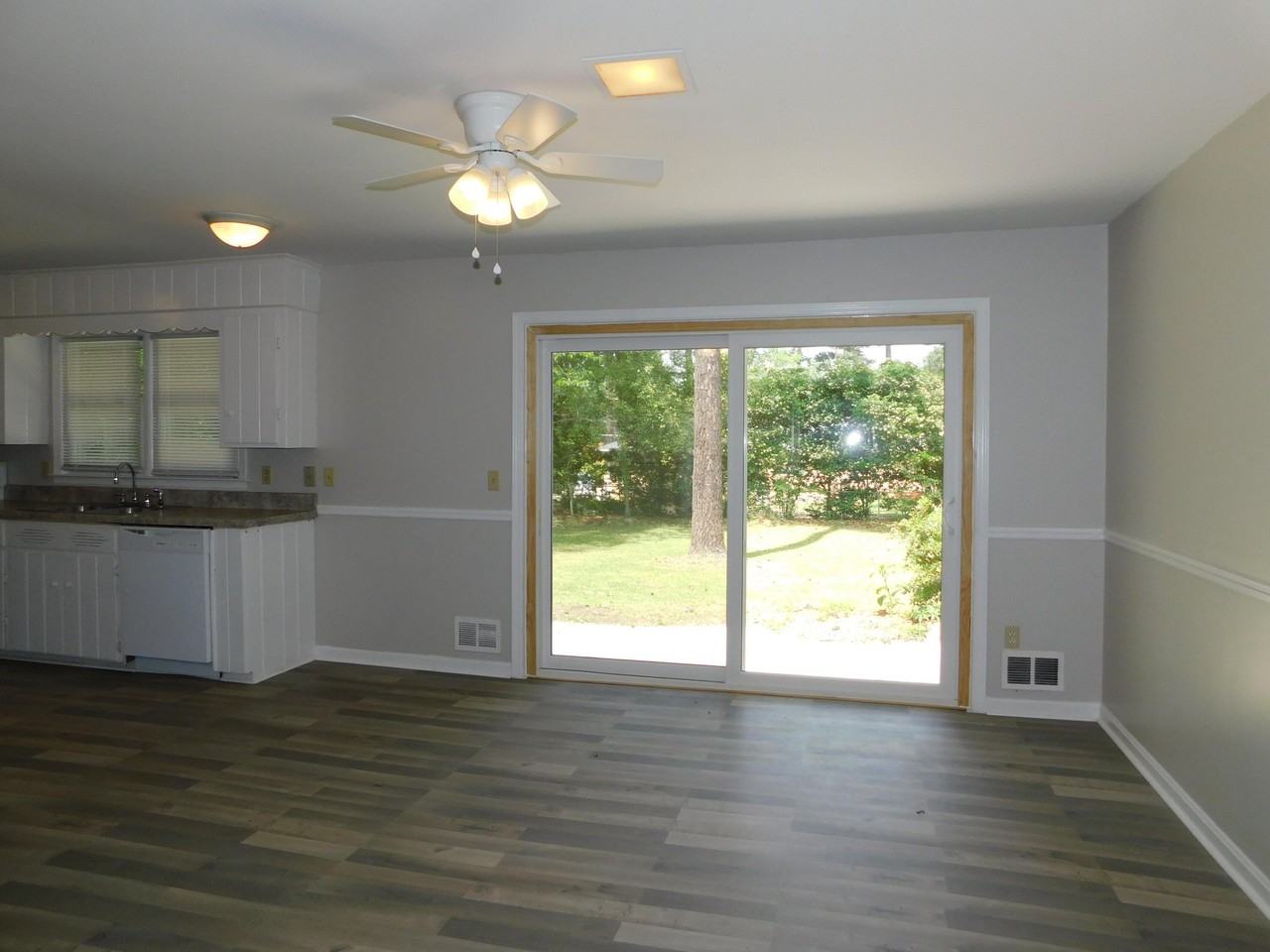 2921 Stratford Dr - Photo 5 of 24